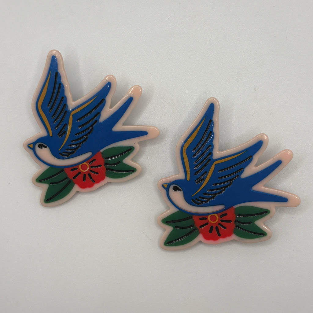 Trad Swallow Alligator Clip Set **PREORDER**